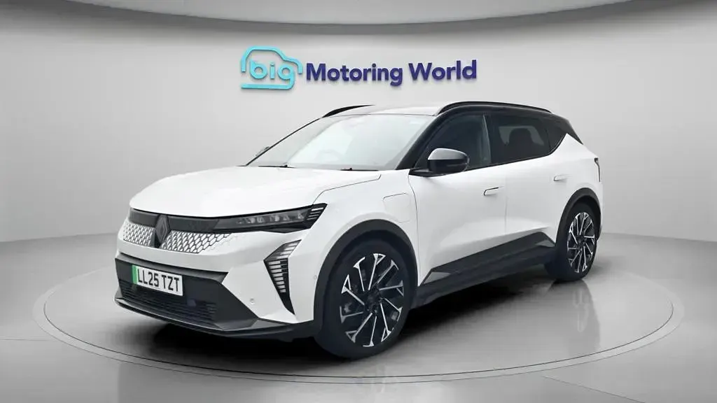 Used Renault Scenic E-Tech Esprit Alpine 161 kW (220 HP) 2024 White and black SUV