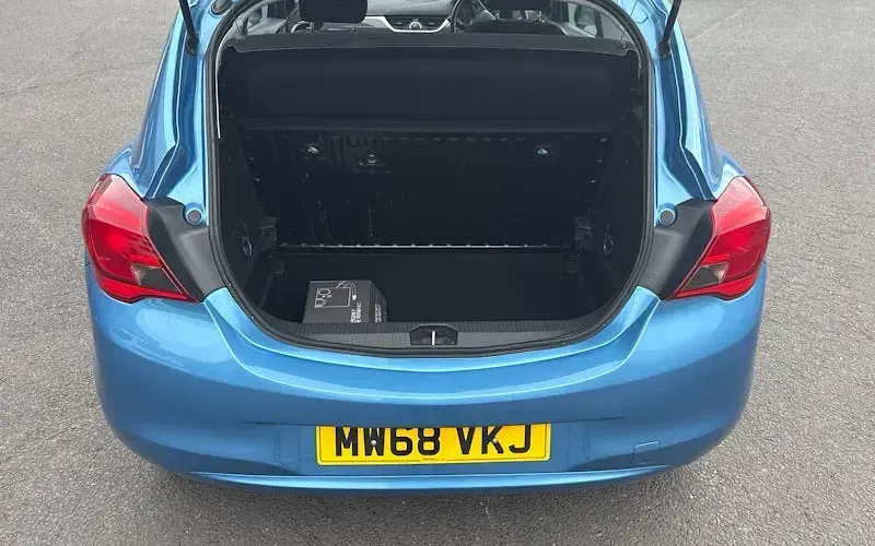 Second-hand Vauxhall Corsa 75 CP (55 kW) 2019 Albastru Hatchback
