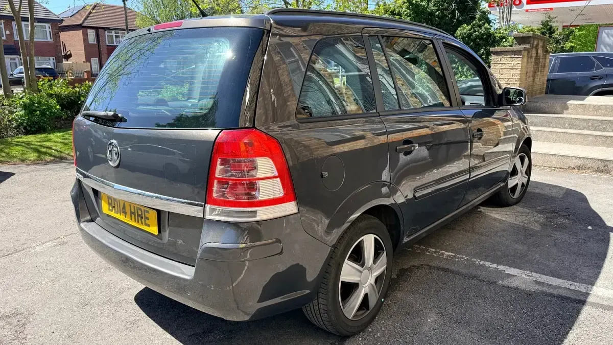 Used Vauxhall Zafira 120 HP (88 kW) 2014 Grey MPV