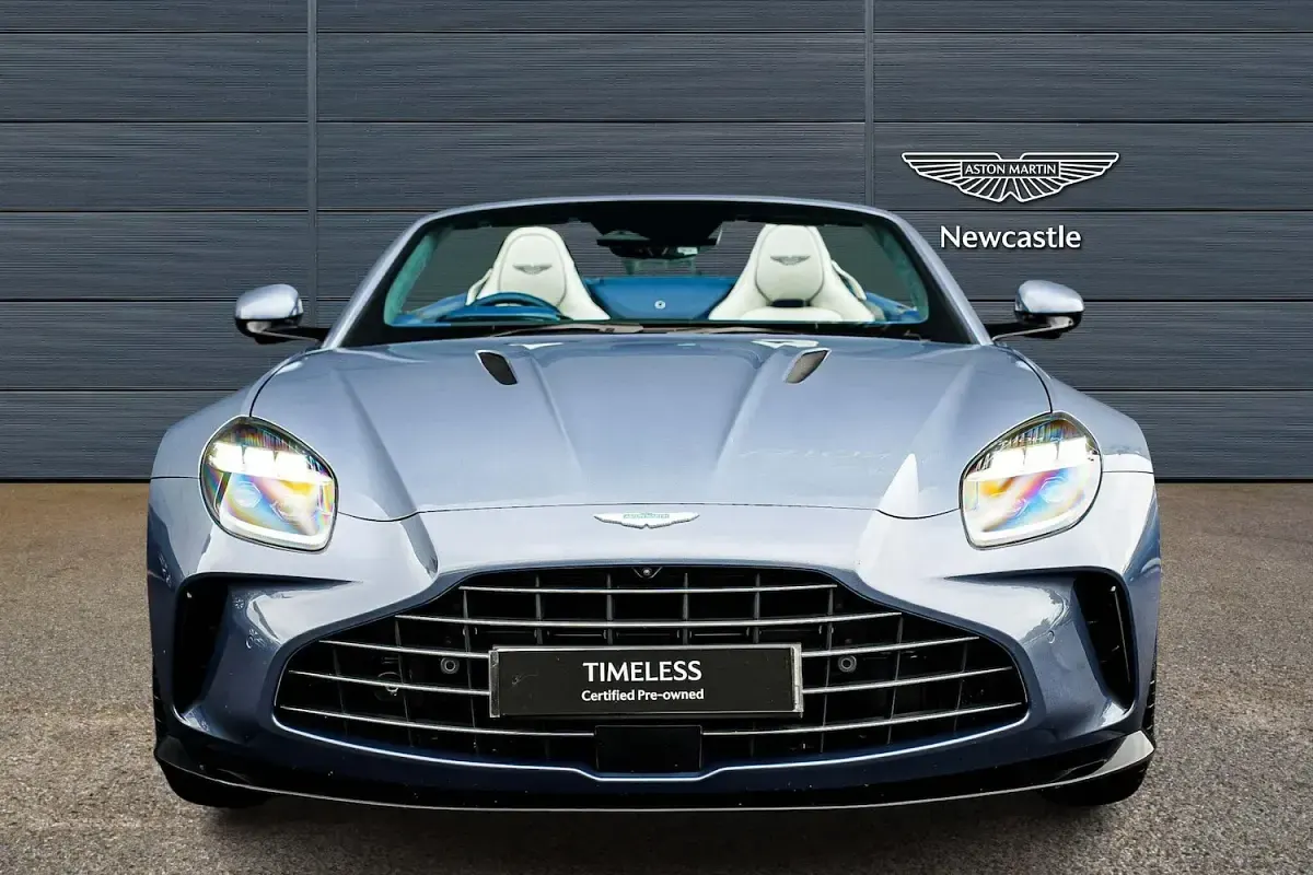 Used Aston Martin V8 Vantage 665 HP (489 kW) 2026 Blue Cabriolet