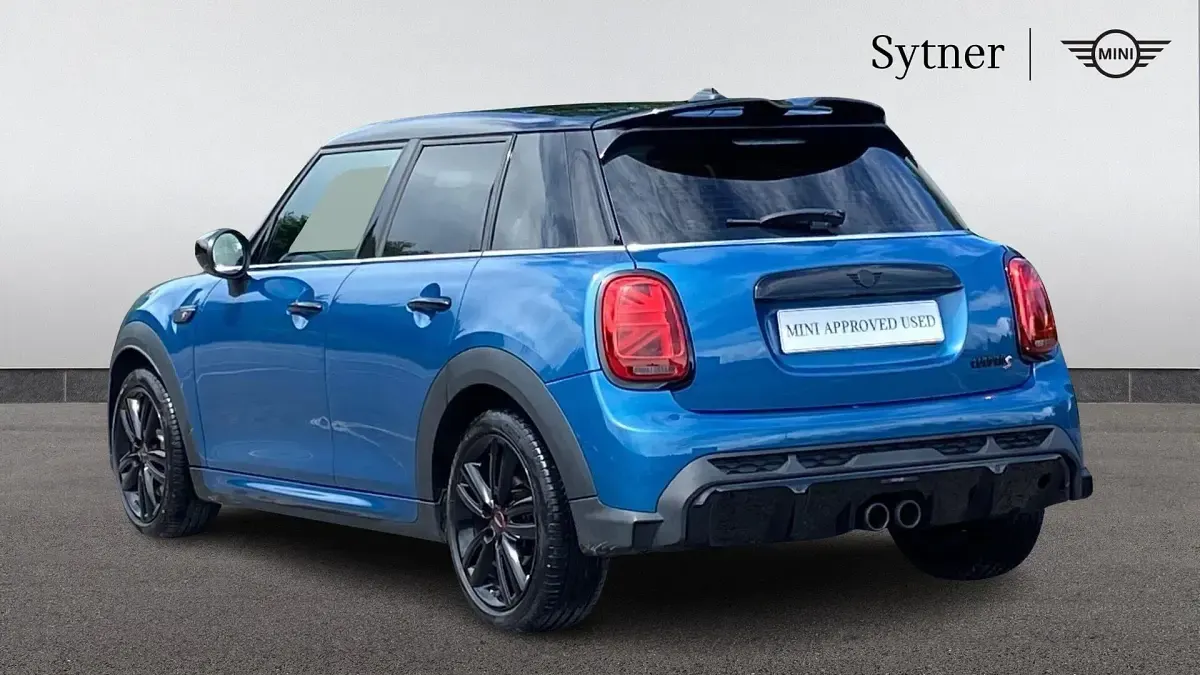 Gebraucht Mini Cooper S Hatch 176 PS (129 kW) 2022 Blau Kleinwagen