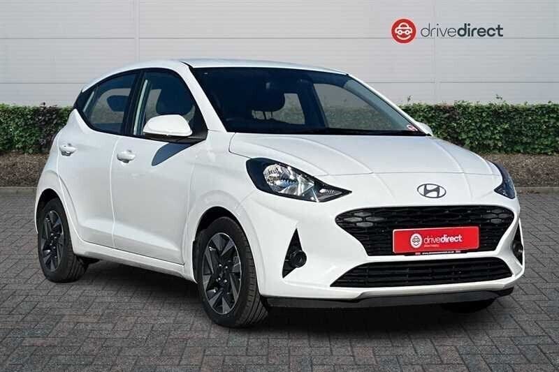 White Used 2024 Hyundai i10 Advanced Hatchback | £12,300 (Good price) - Image 1/4