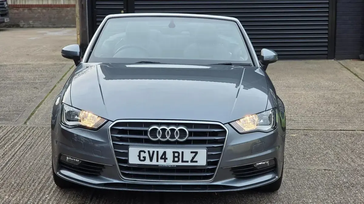 Begagnad Audi A3 Cabriolet Sport 150 HK (110 kW) 2014 Grå Cab