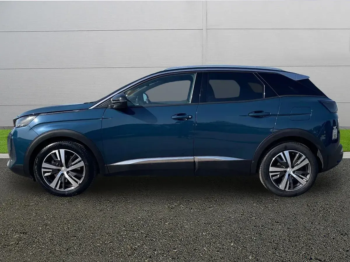 Used Peugeot 3008 Allure 179 HP (131 kW) 2024 Blue SUV
