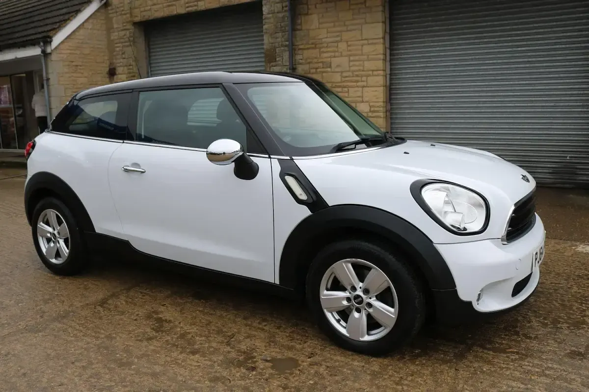 Used Mini Cooper Coupé 2015 White Coupe