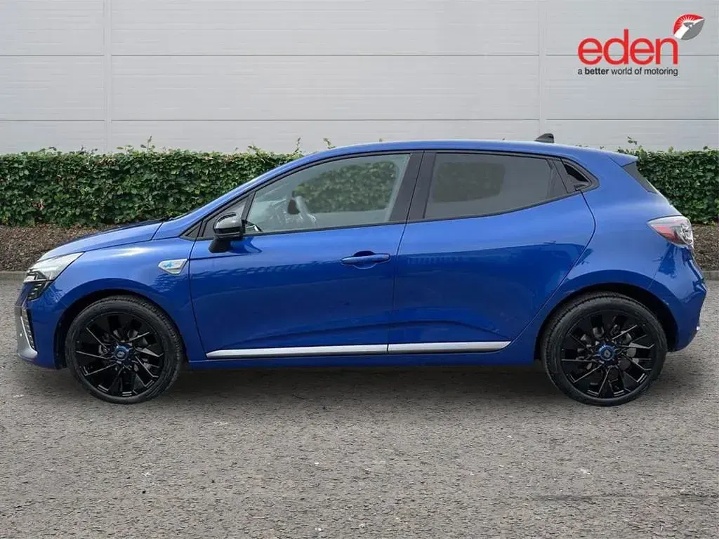 Used Renault Clio Esprit Alpine 90 HP (66 kW) 2025 Blue Hatchback