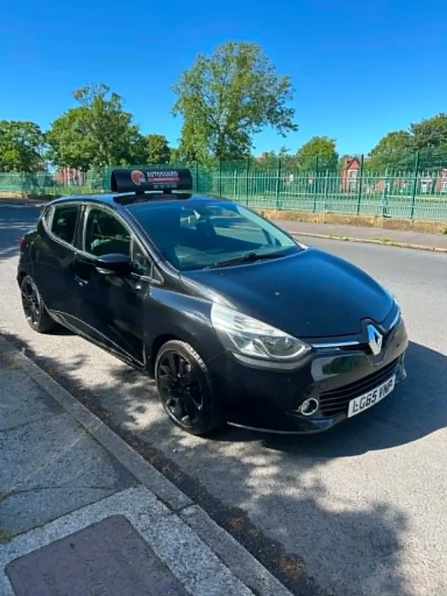 Used Renault Clio Dynamique 2015 Black Hatchback