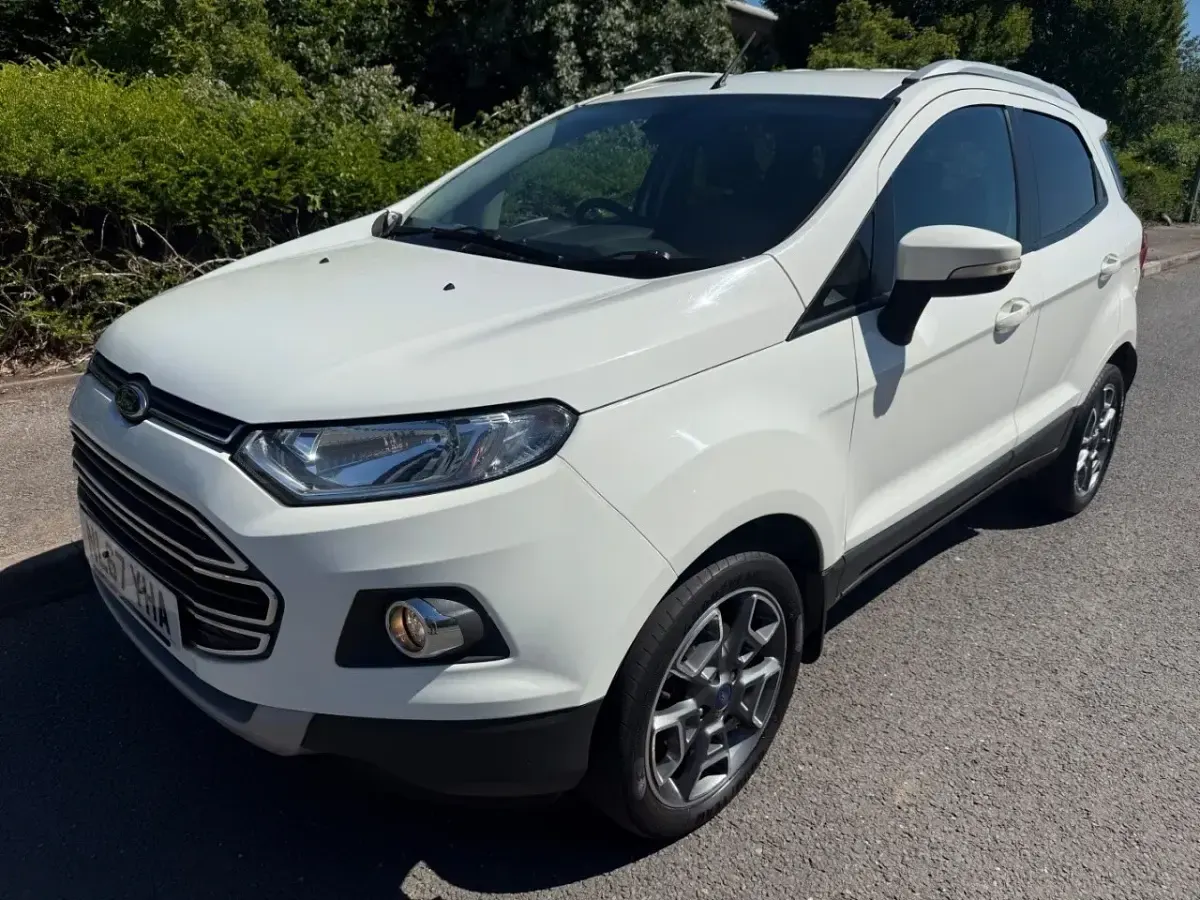 Used Ford Ecosport Titanium 95 HP (69 kW) 2017 White SUV