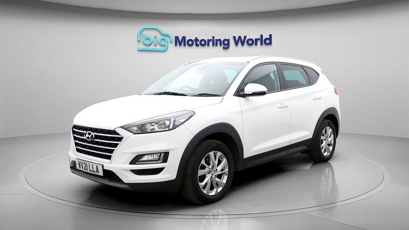Used Hyundai Tucson SE 177 HP (130 kW) 2020 White SUV