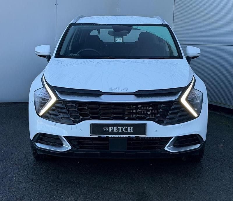 White Used 2024 Kia Sportage SUV | £22,495 (Super price) - Image 1/4