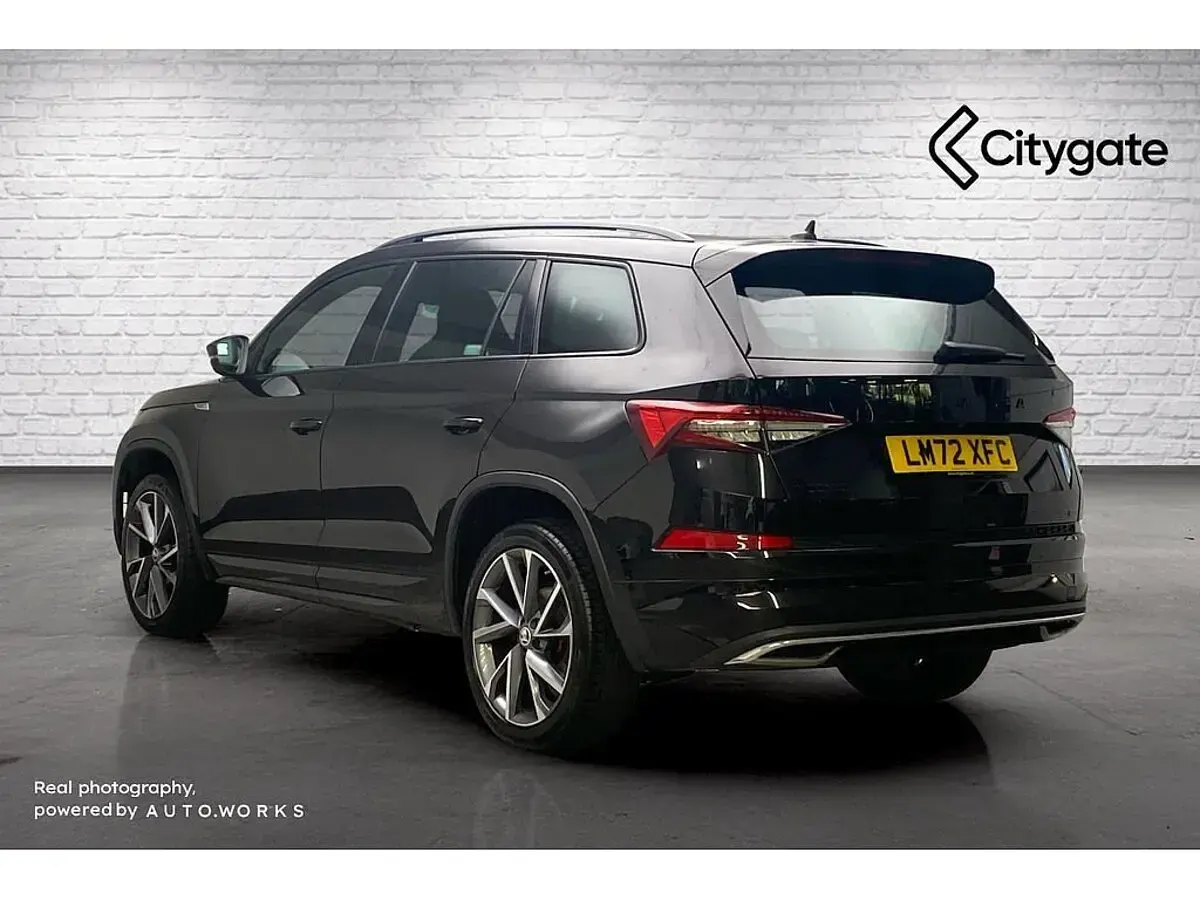 Used Skoda Kodiaq SportLine 110 HP (80 kW) 2022 Black magic pearl effect SUV