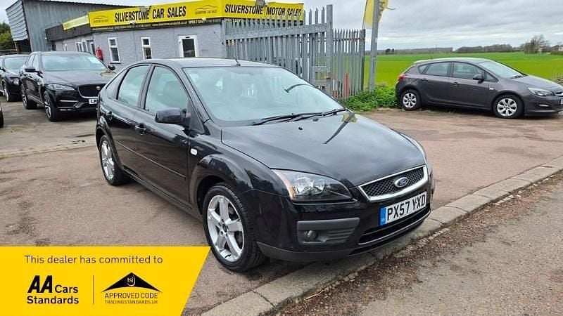 Used Ford Focus Zetec 125 HP (91 kW) 2007 Black Hatchback