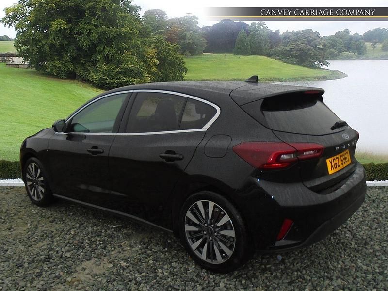 Used Ford Focus Titanium 125 HP (91 kW) 2022 Black Hatchback