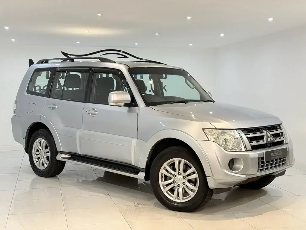 Used Mitsubishi Shogun 197 HP (144 kW) 2012 Silver SUV