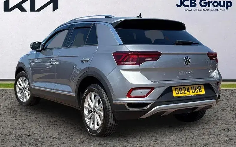 Used VW T-Roc Style 150 HP (110 kW) 2024 Silver SUV
