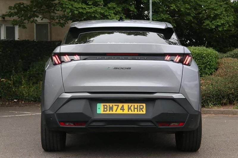 Grey Used 2025 Peugeot e-3008 Allure SUV | £37,405 (Expensive) - Image 1/4