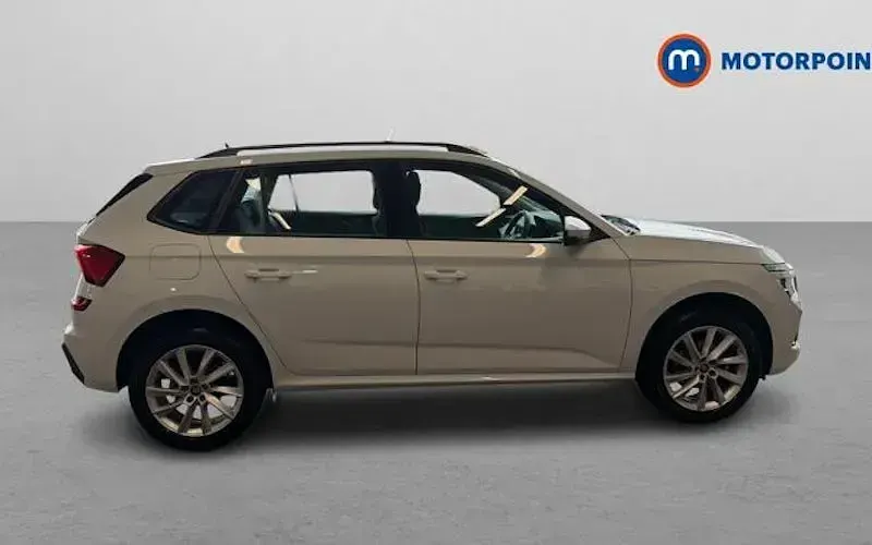 Used Skoda Kamiq SE 95 HP (69 kW) 2025 White SUV