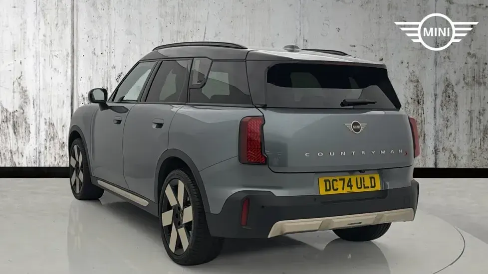 Used Mini Countryman 215 HP (158 kW) 2024 Green SUV