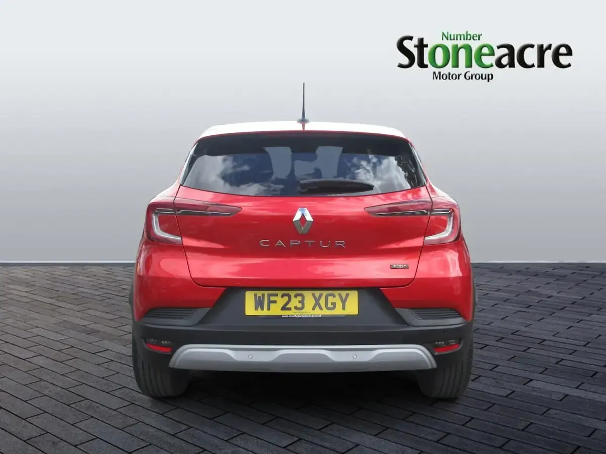 Used Renault Captur Evolution 142 HP (104 kW) 2023 Red SUV