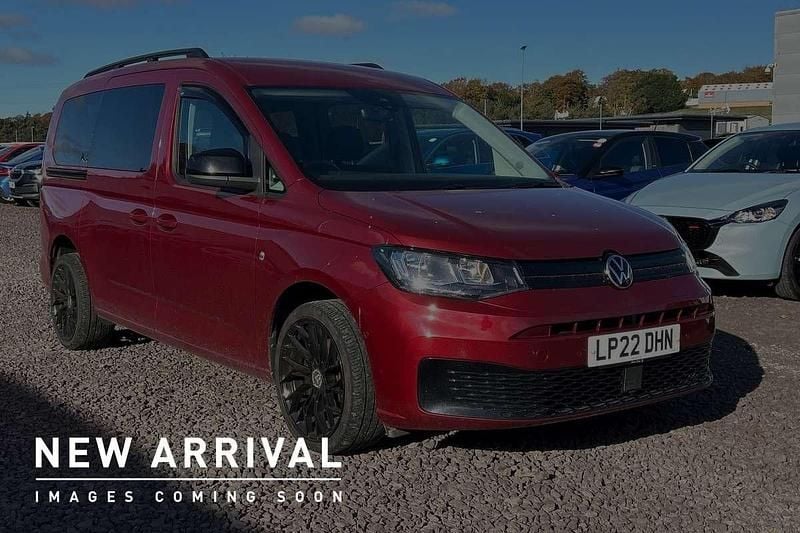Red Used 2022 VW Caddy Maxi Life Life MPV | £24,750 (Fair price) - Image 1/4