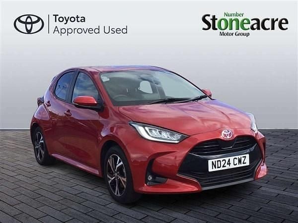 Used 2024 Toyota Yaris Design Hatchback | £19,000 (Fair price) - Image 1/2
