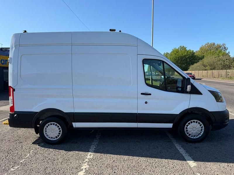 Usado Ford Transit 2020 Branco Monovolume