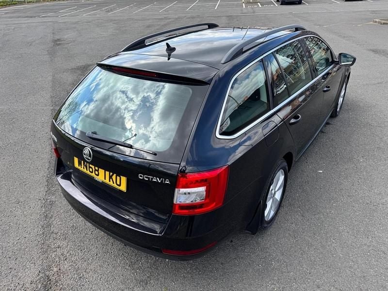 Used Skoda Octavia SE Technology 115 HP (84 kW) 2018 Black Estate