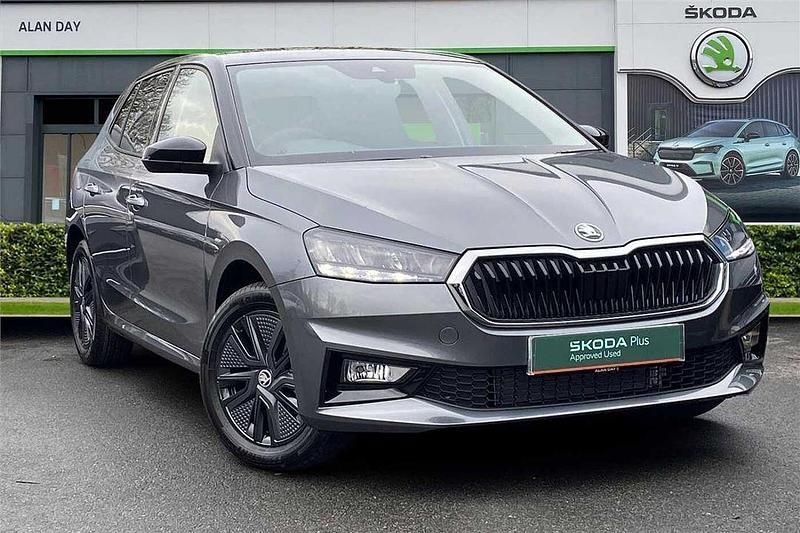 Graphite grey metallic black magic pearl effect Used 2024 Skoda Fabia Colour Edition Hatchback | £18,785 (Good price) - Image 1/4
