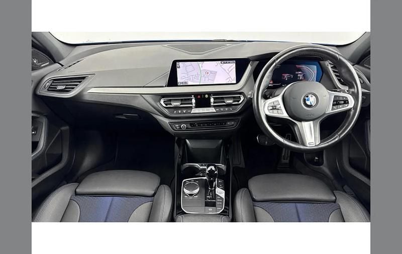 Used BMW 118 M Sport 136 HP (100 kW) 2023 Blue Hatchback