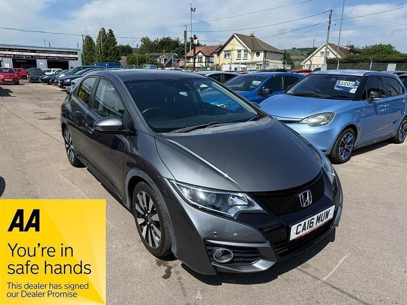 Grey Used 2016 Honda Civic SE Plus Hatchback | £9,995 (Good price) - Image 1/2