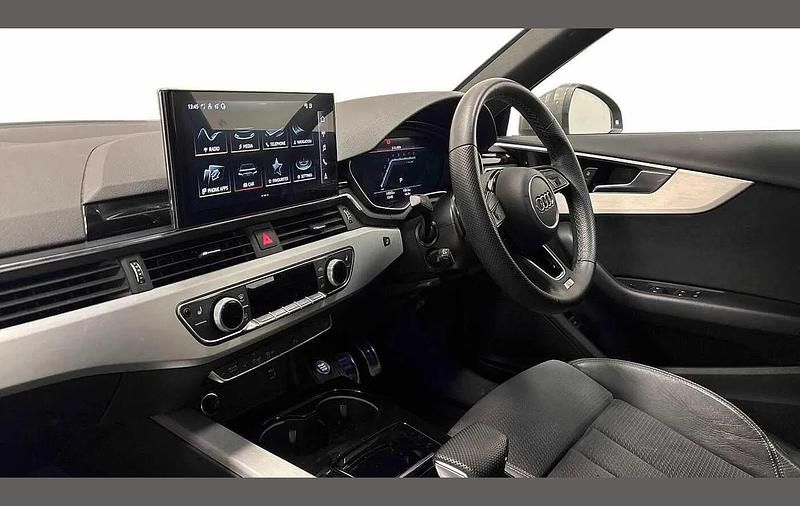 Used Audi A4 S-Line 147 HP (108 kW) 2022 Grey Sedan