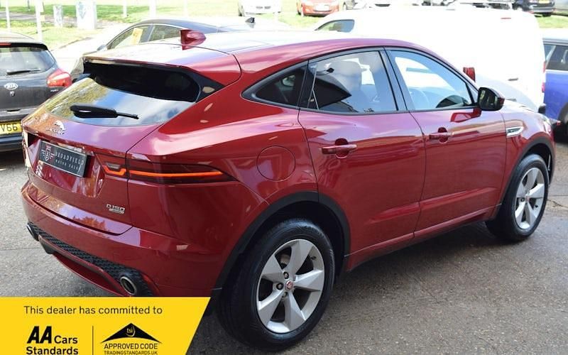 Usado Jaguar E-Pace R-Dynamic 150 HP (110 kW) 2020 SUV