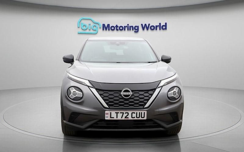 Used Nissan Juke N-Connecta 143 HP (105 kW) 2023 Grey SUV