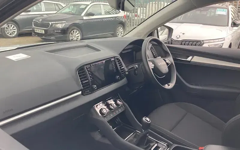 Gebraucht Skoda Karoq SE 116 PS (85 kW) 2025 Weiß SUV