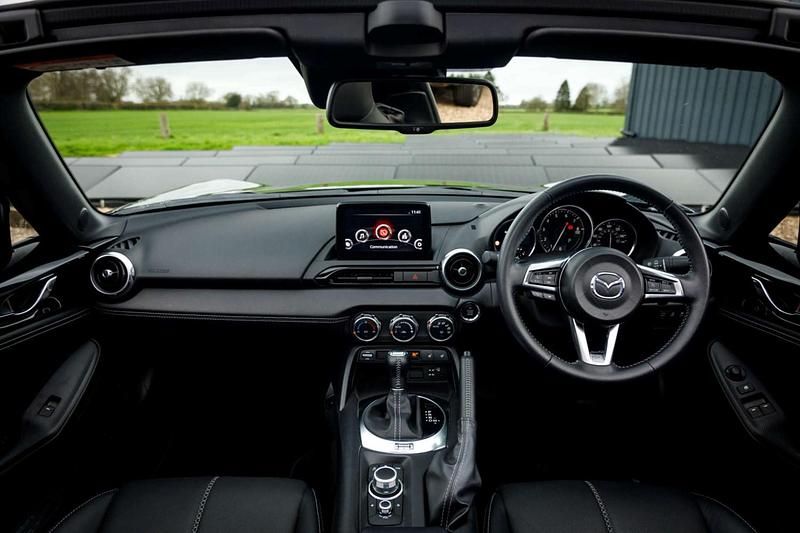 Used Mazda MX5 Inclusive 184 HP (135 kW) 2022 Black Cabriolet