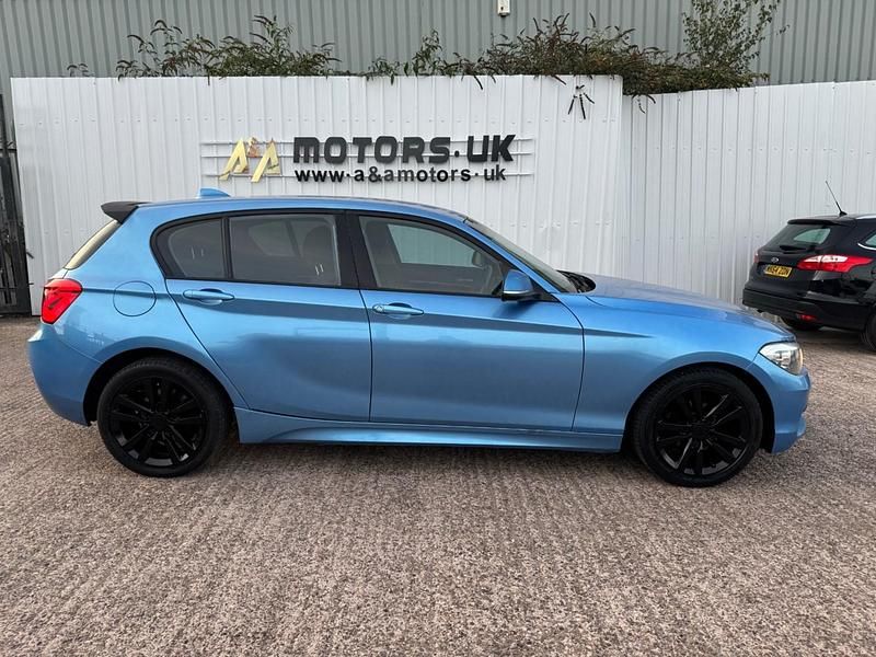 Used BMW 118 Sport Line 2018 Blue Hatchback