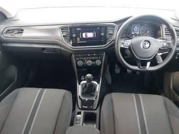 Used VW T-Roc Design 115 HP (84 kW) 2019 Red SUV