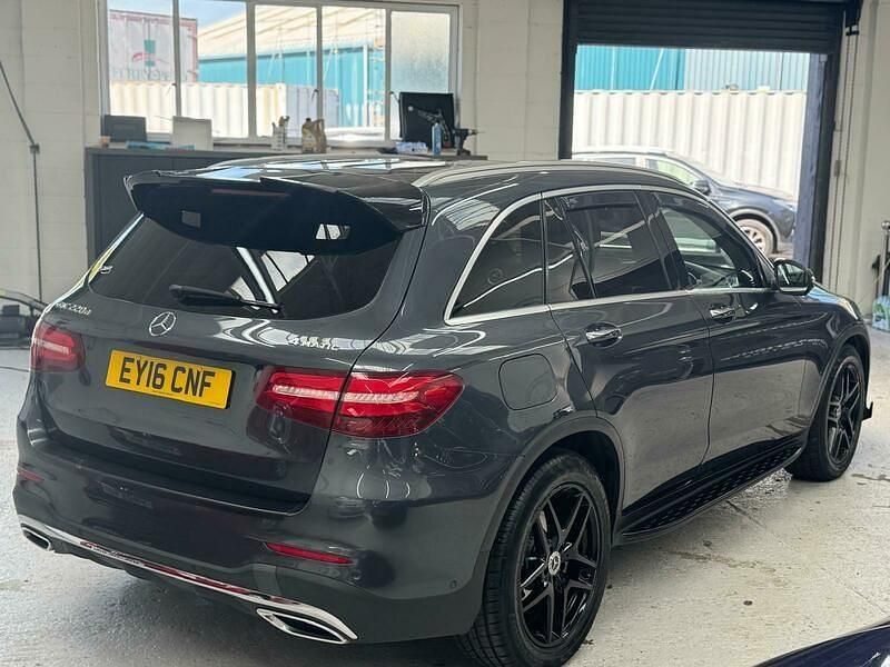 Begagnad Mercedes GLC220 AMG Line Premium 2016 Grå Kombi