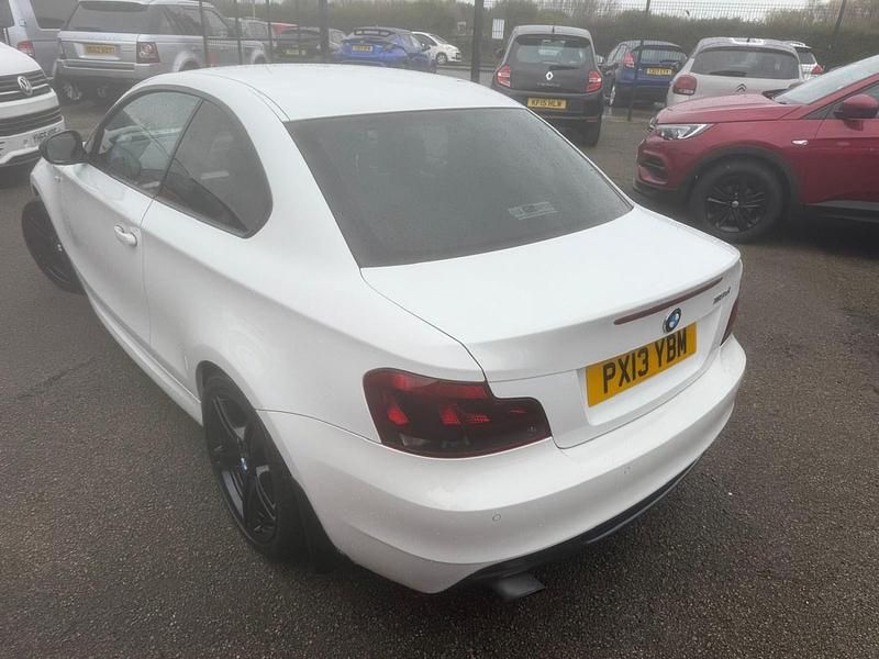 Used BMW 118 Coupé Sport Line 143 HP (105 kW) 2013 White Coupe