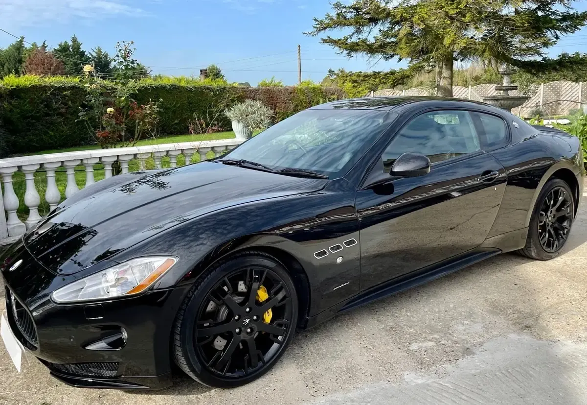 Used Maserati Granturismo 440 HP (323 kW) 2010 Black Coupe