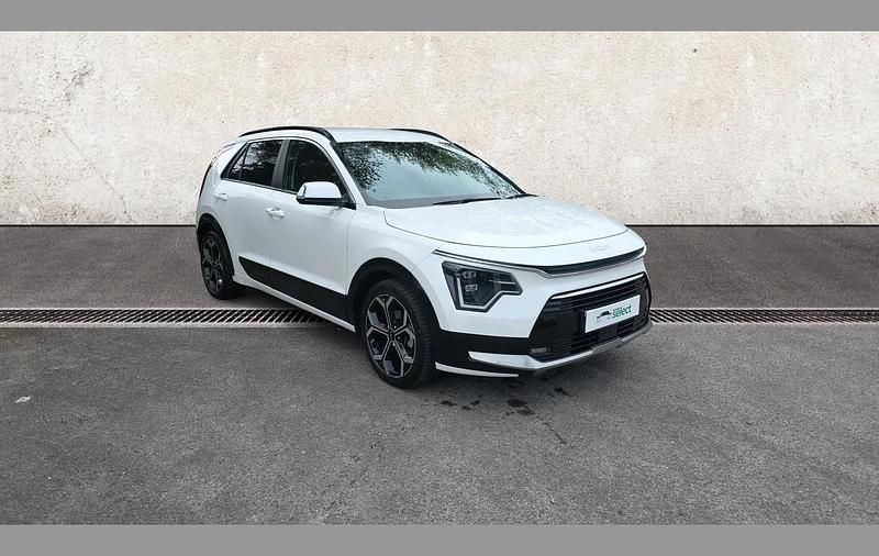 Used Kia Niro 139 HP (102 kW) 2022 White SUV