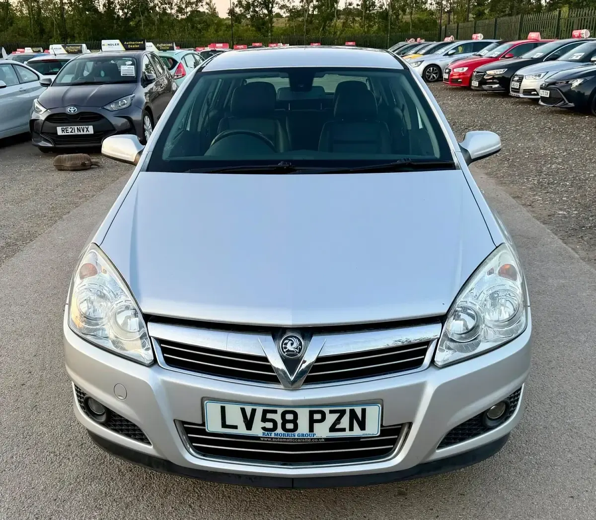 Used Vauxhall Astra Elite 138 HP (101 kW) 2008 Silver Hatchback