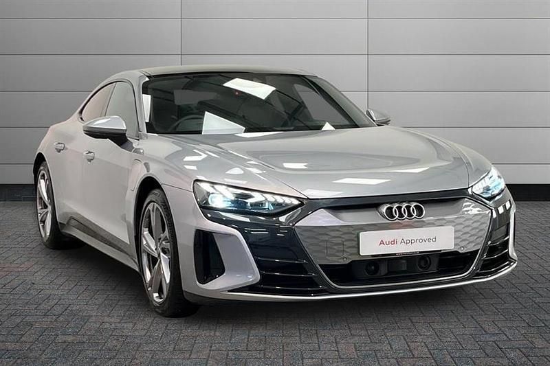 Used Audi e-tron GT quattro Comfort 389 kW (530 HP) 2023 Silver Sedan