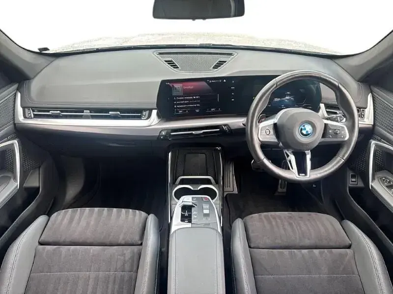Usado BMW iX1 M Sport 230 kW (313 HP) 2023 Branco SUV