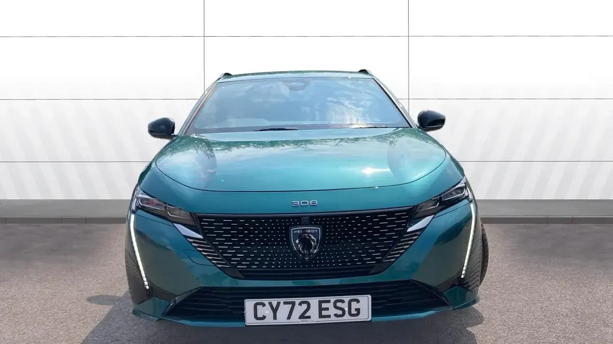 Used Peugeot 308 Premium 180 HP (132 kW) 2022 Blue Estate