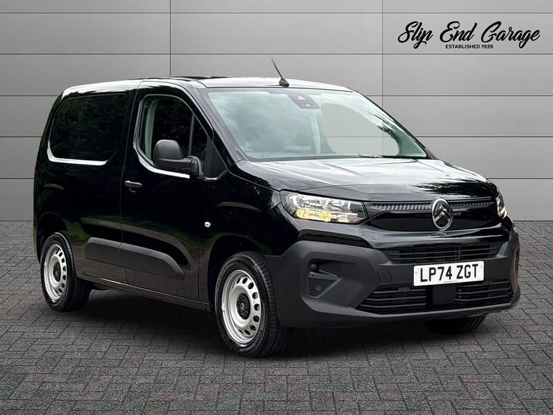 New Citroën Berlingo 101 HP (74 kW) 2025 Black MPV