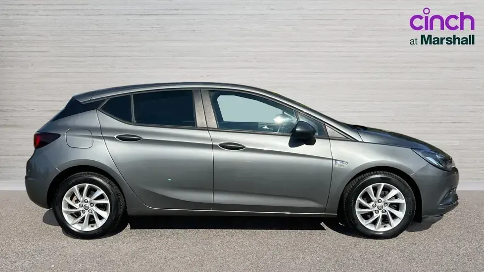 Used Vauxhall Astra 110 HP (80 kW) 2018 Grey