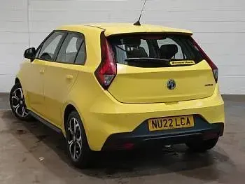 Used MG MG3 Exclusive 106 HP (77 kW) 2022 Yellow Hatchback