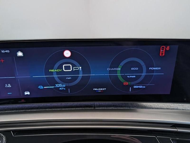 Used Peugeot e-3008 GT 152 kW (207 HP) 2025 Grey SUV