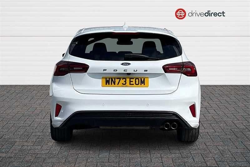 Used Ford Focus ST-Line X 125 HP (91 kW) 2023 White Hatchback